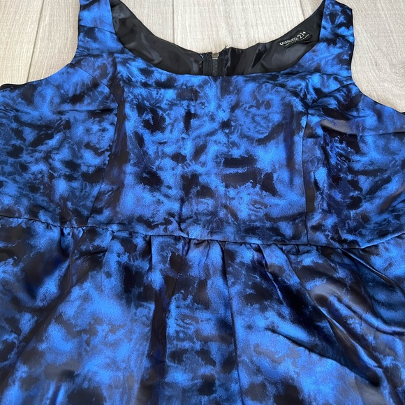 Plus Metallic Dress - Picture 6 of 13